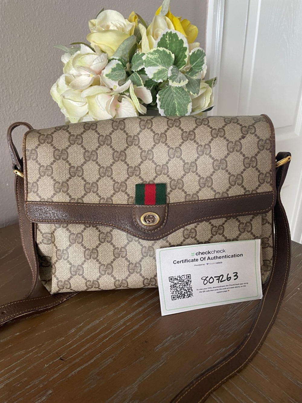 Gucci Beige Brown GG Supreme Messenger Bag with Green-Red Stripe